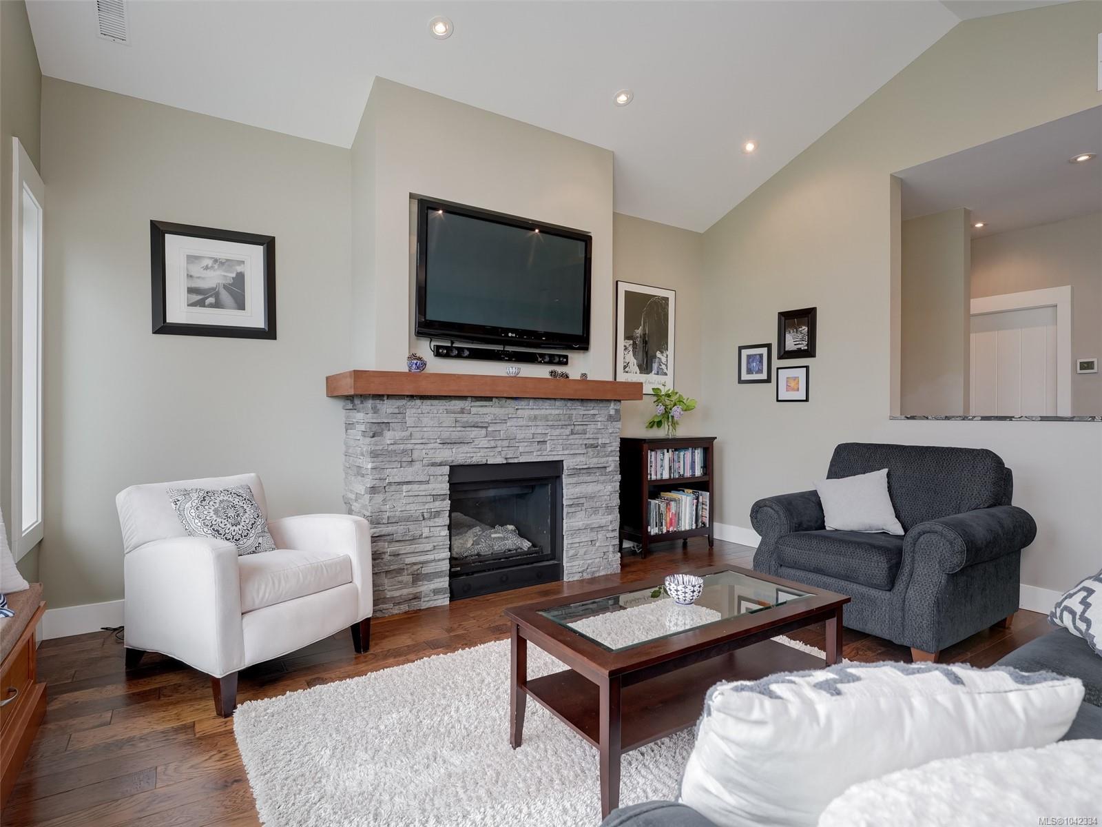 7224 East Saanich Rd