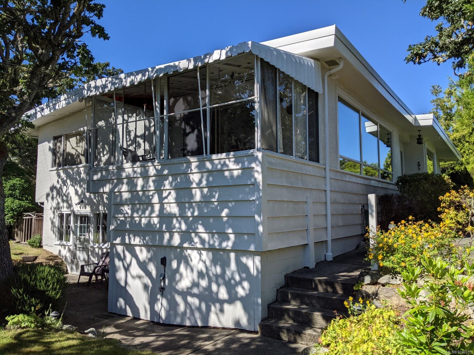 2980 Beach Dr
