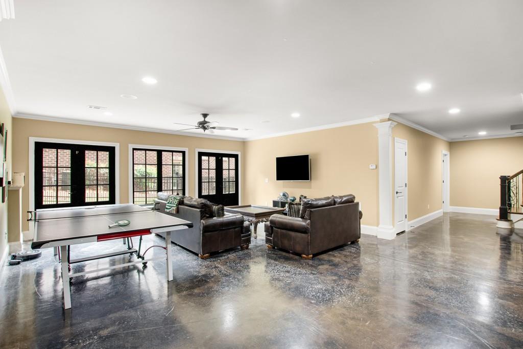 125 Ardsley Lane