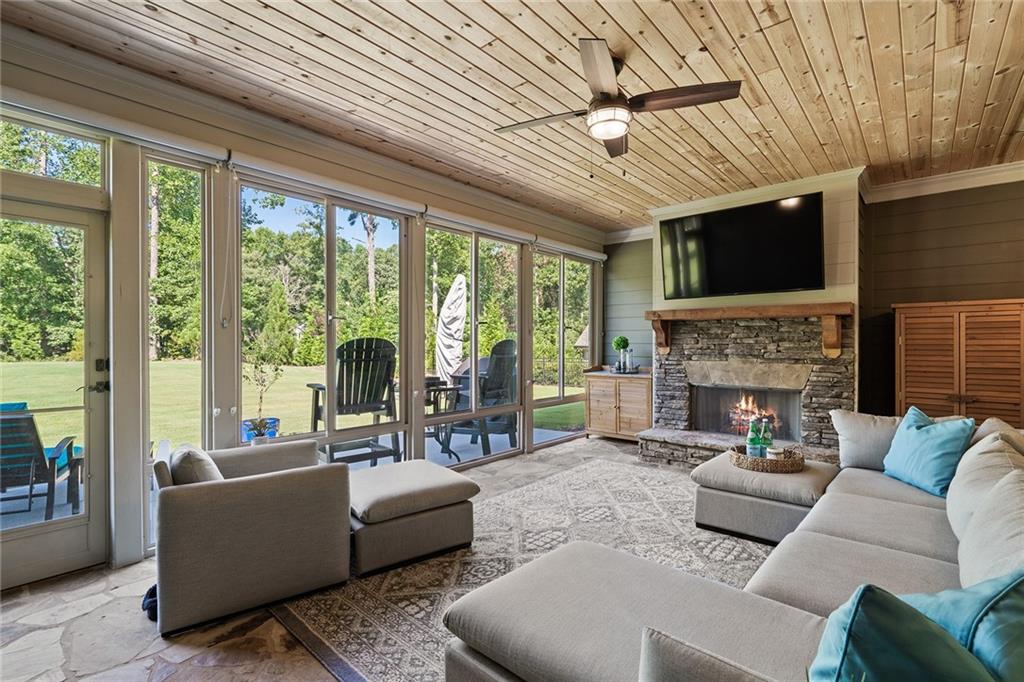 8780 Port View Drive