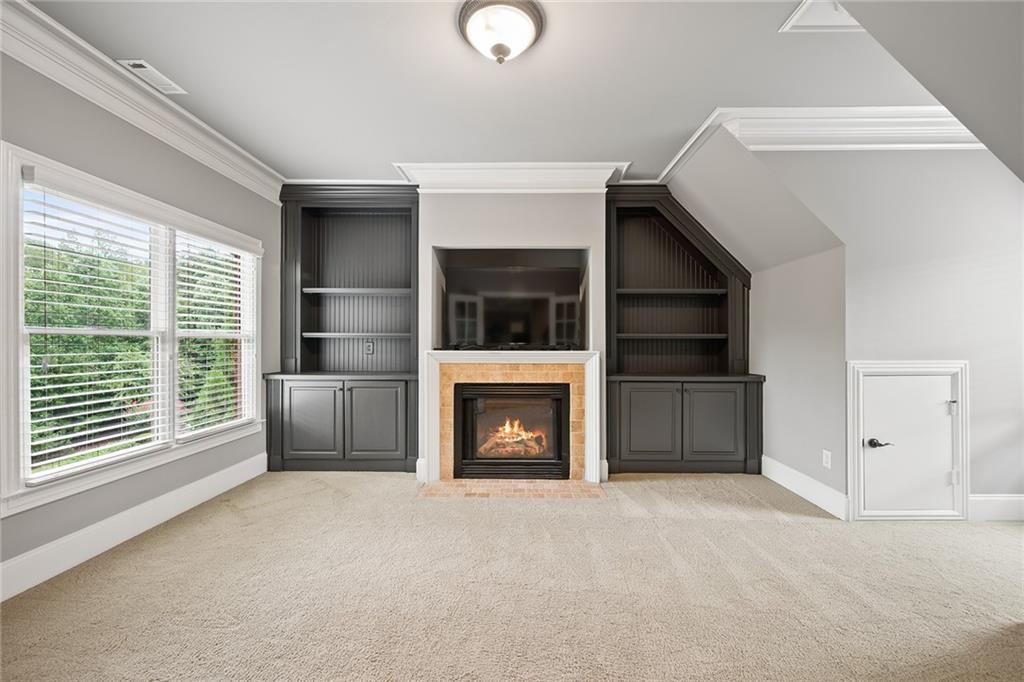 3020 Creek Tree Lane