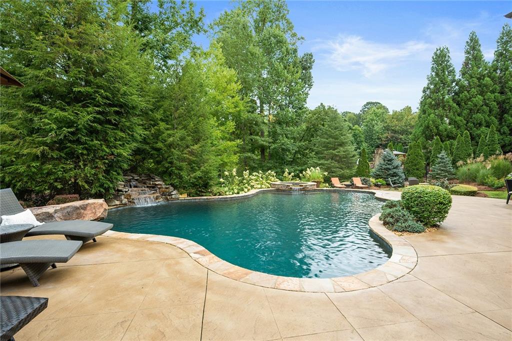 3020 Creek Tree Lane