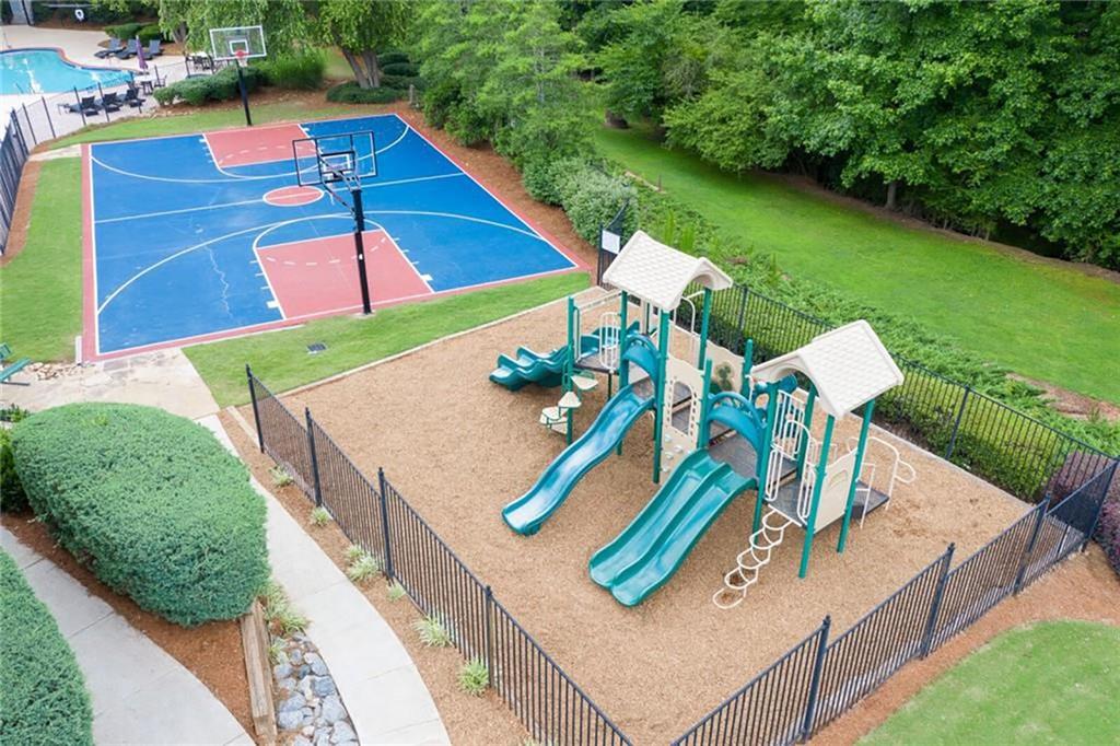 3020 Creek Tree Lane