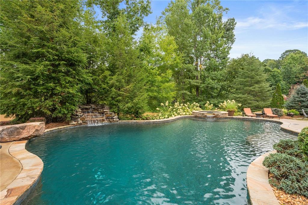 3020 Creek Tree Lane