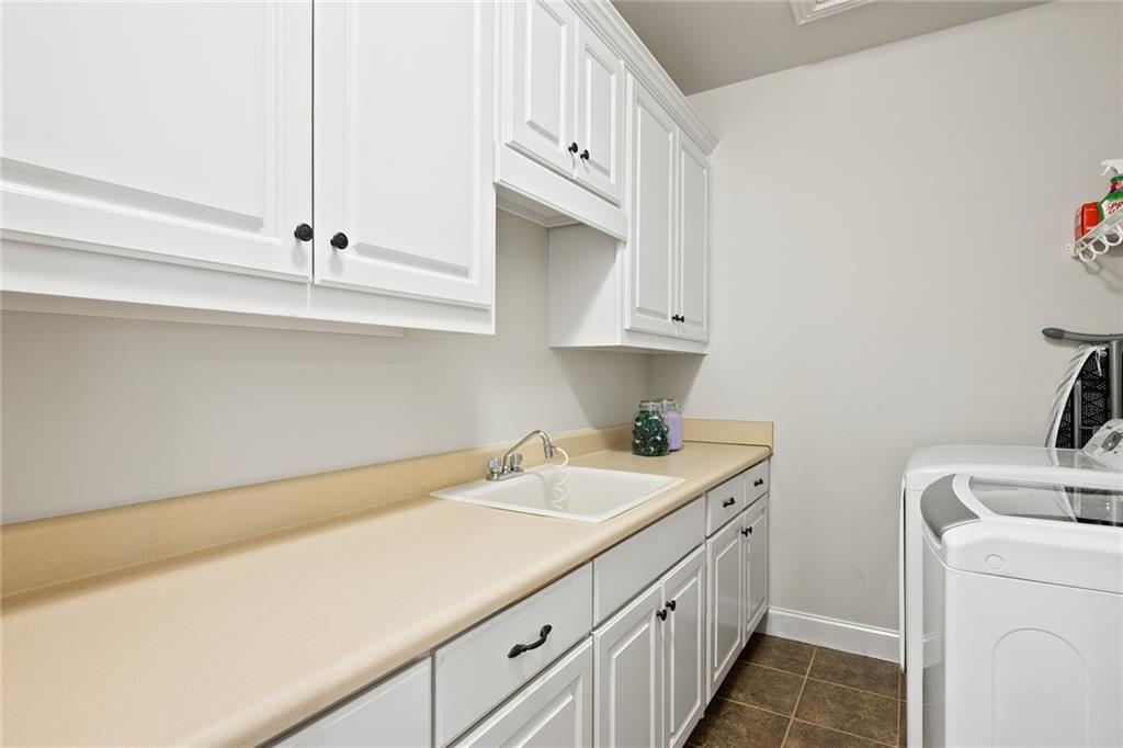 3020 Creek Tree Lane