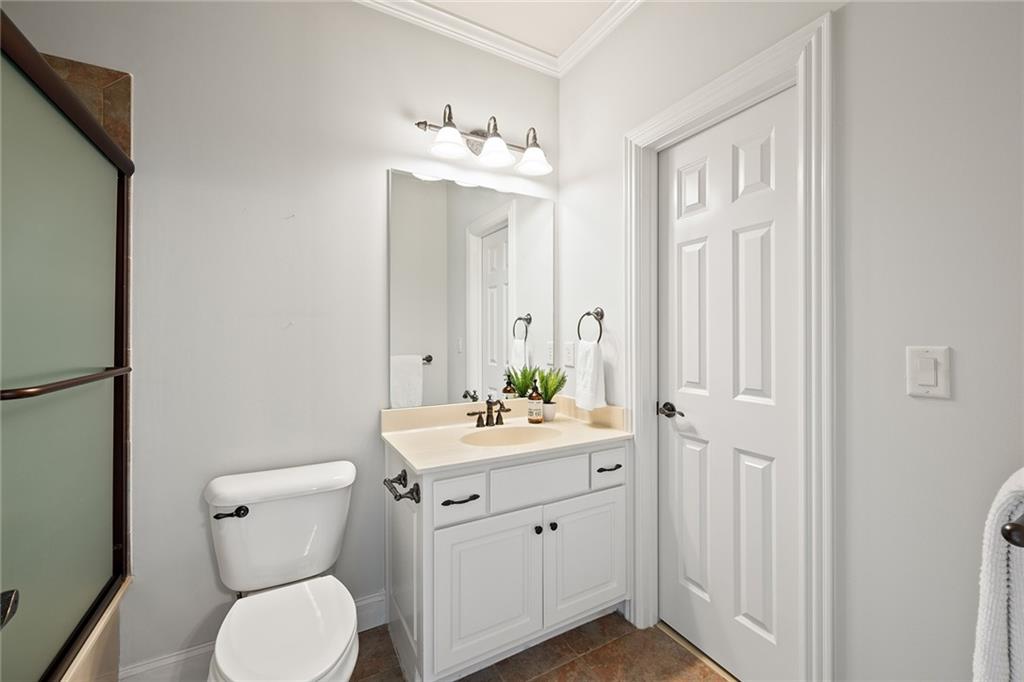 3020 Creek Tree Lane