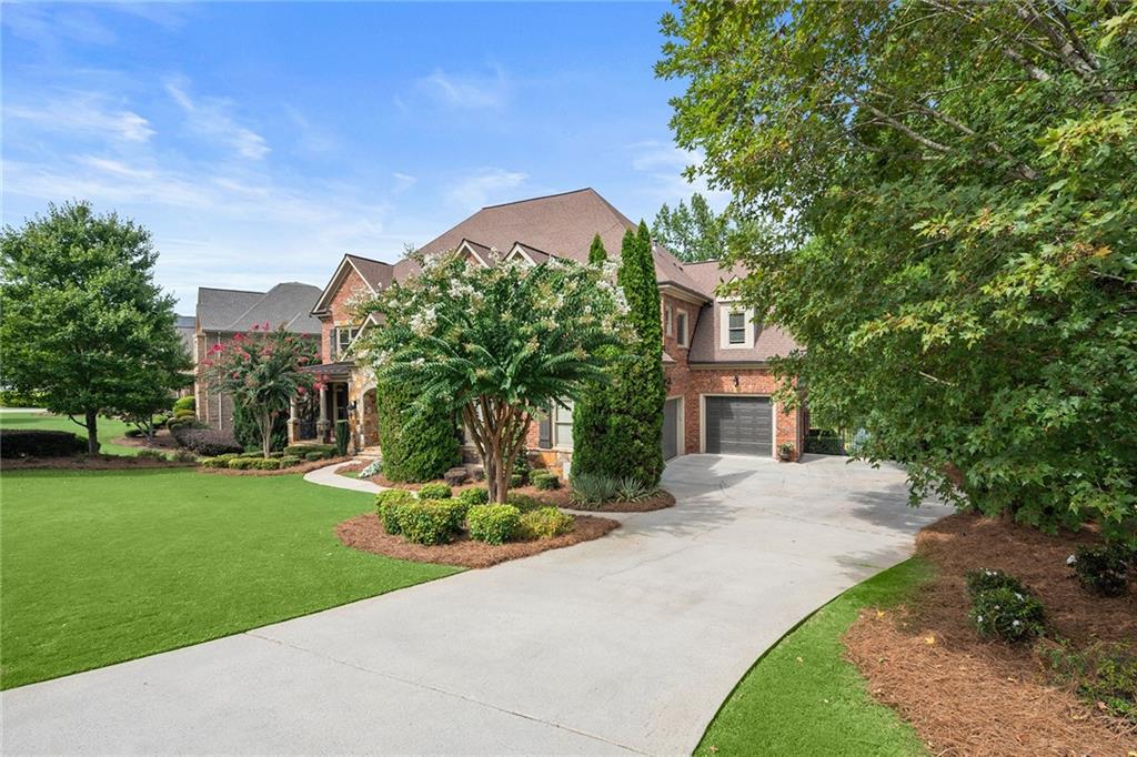 3020 Creek Tree Lane