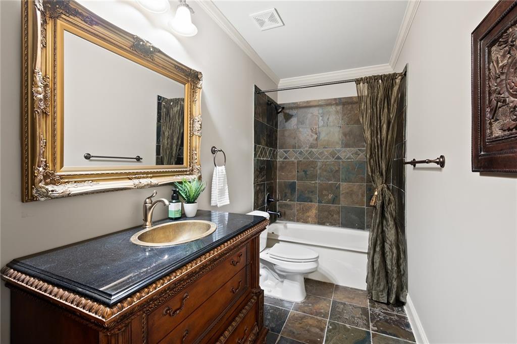 3020 Creek Tree Lane