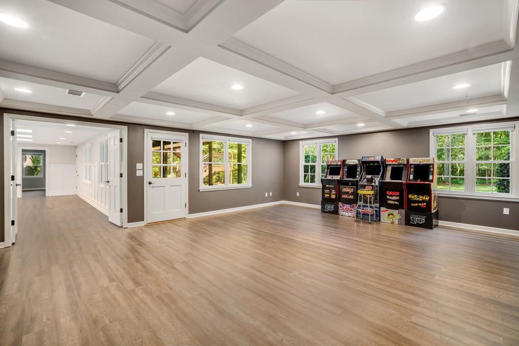 170 Westchester Way