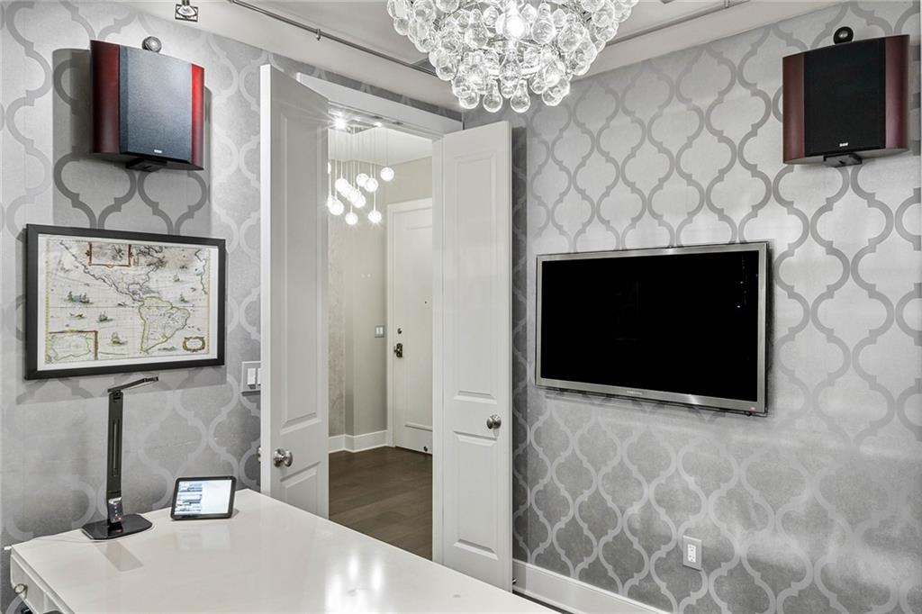 3630 Peachtree Road NE Unit 2104