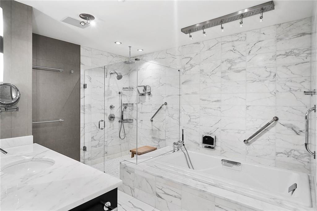 3630 Peachtree Road NE Unit 2104