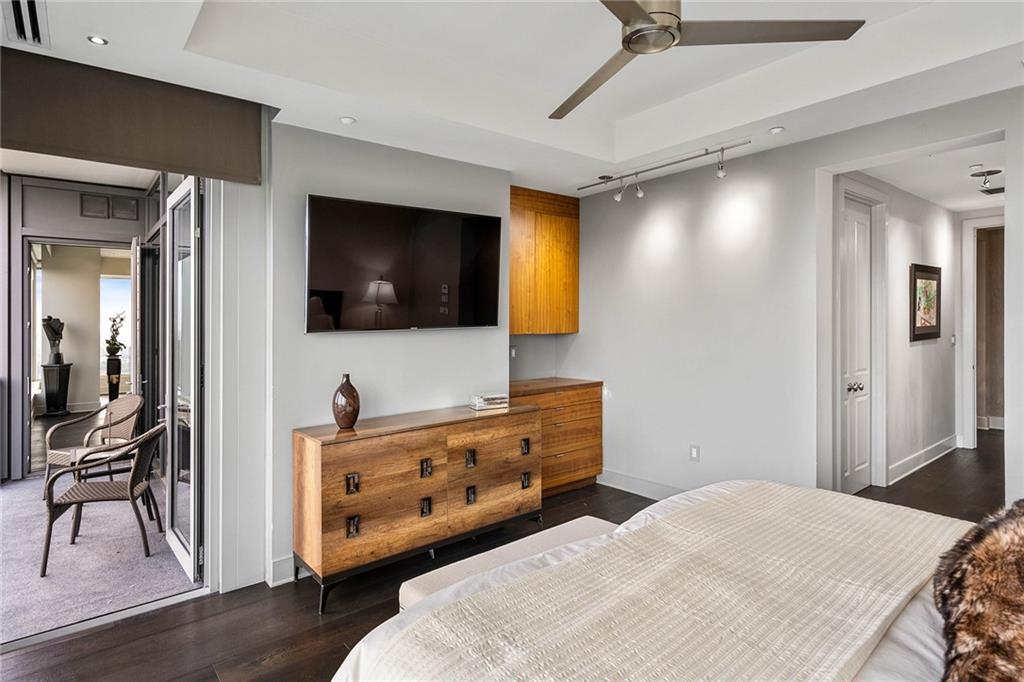 3630 Peachtree Road NE Unit 2104