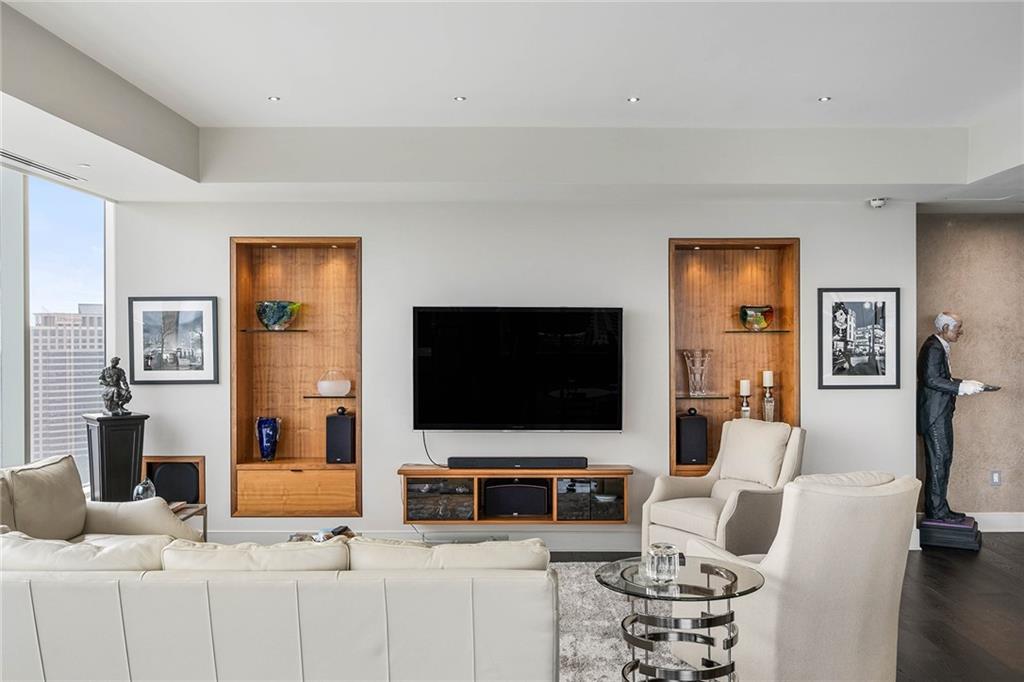 3630 Peachtree Road NE Unit 2104