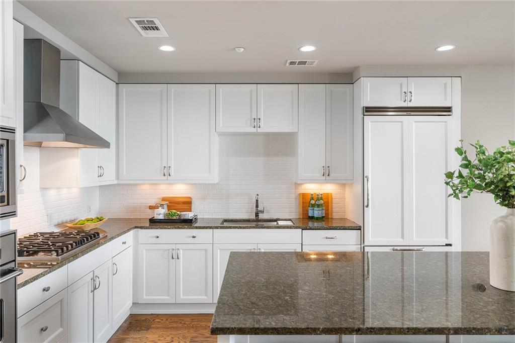 3630 Peachtree Road NE Unit 1902