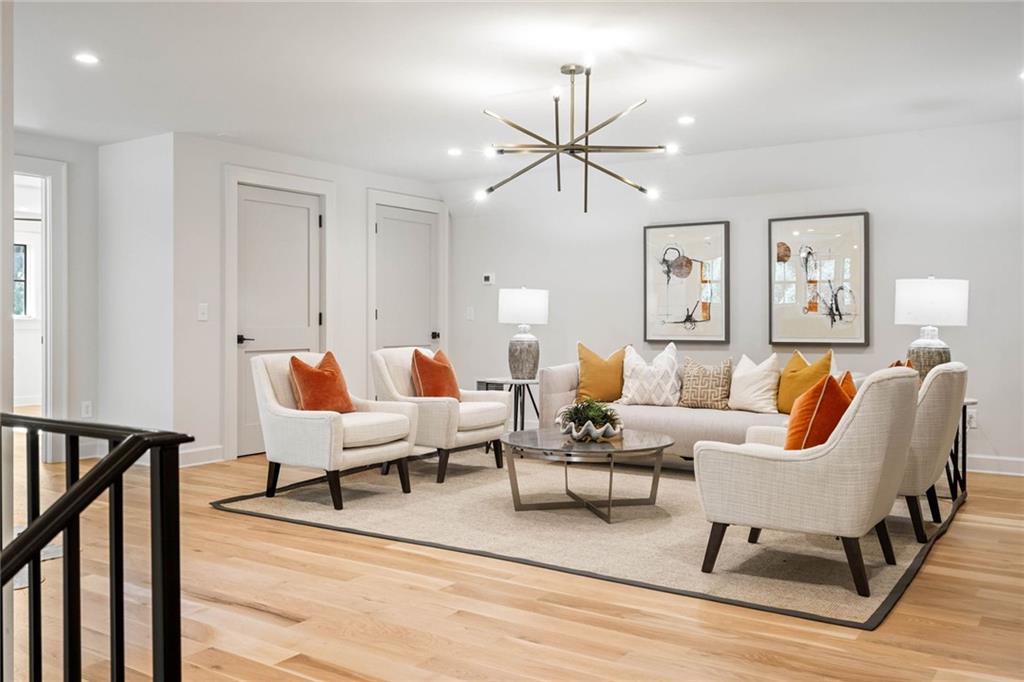 1441 W Wesley Road NW