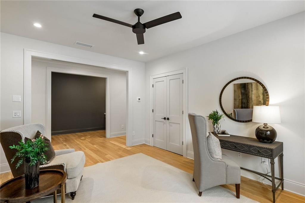 1441 W Wesley Road NW