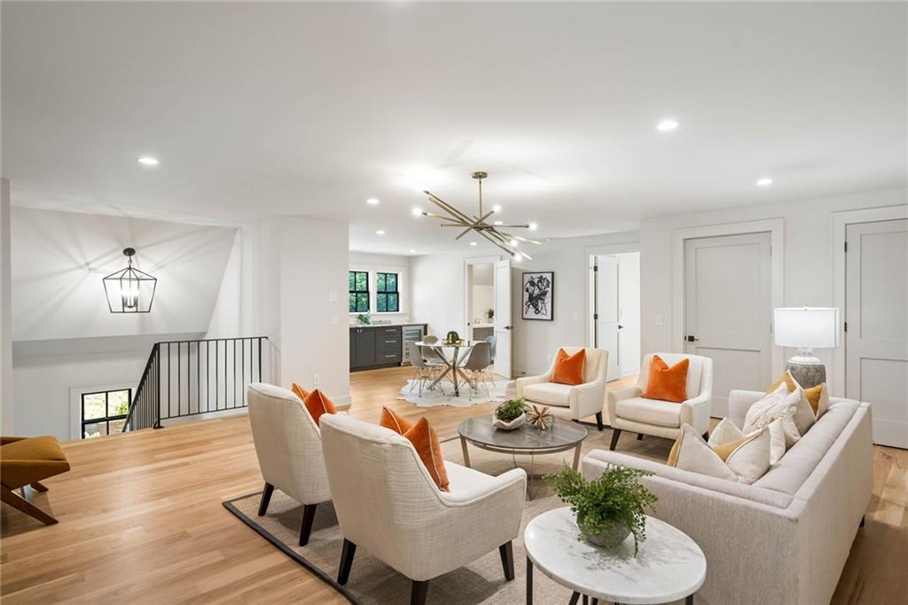 1441 W Wesley Road NW