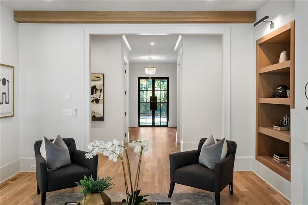 1441 W Wesley Road NW