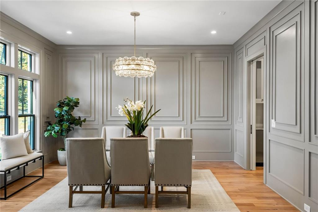 1441 W Wesley Road NW