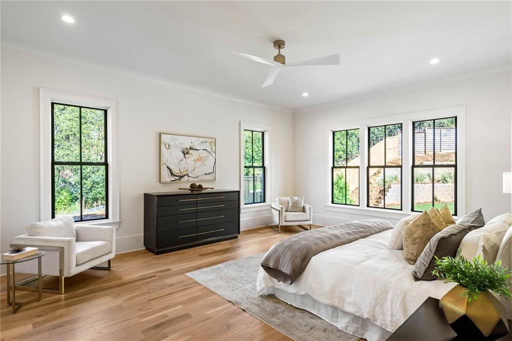 1441 W Wesley Road NW