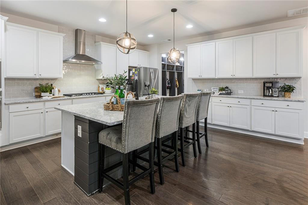6650 Canyon Cove