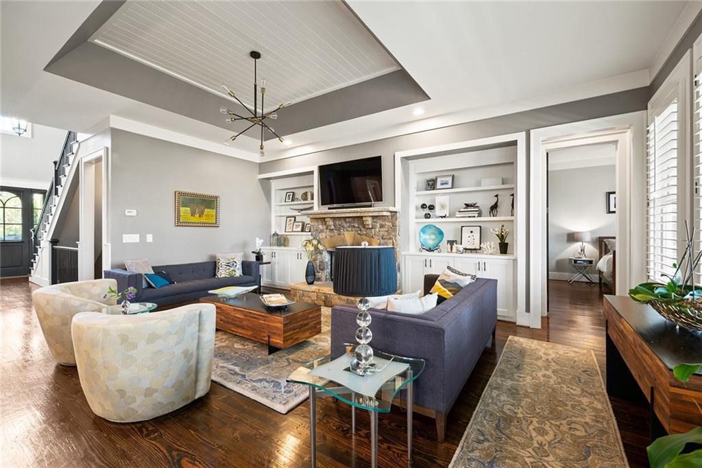 2550 Hillandale Circle