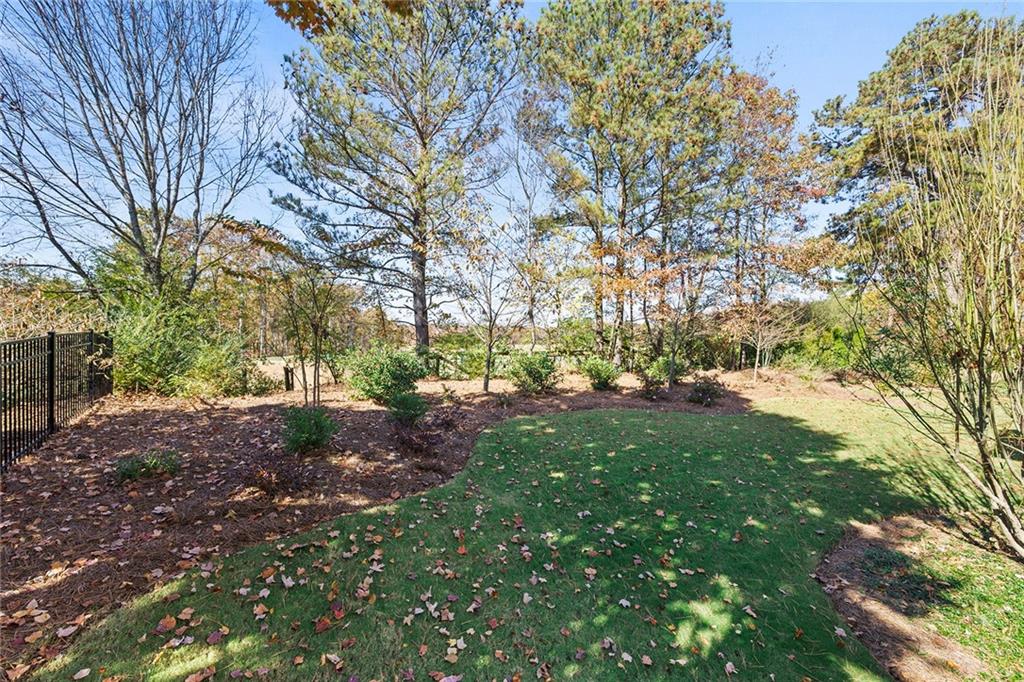 2550 Hillandale Circle