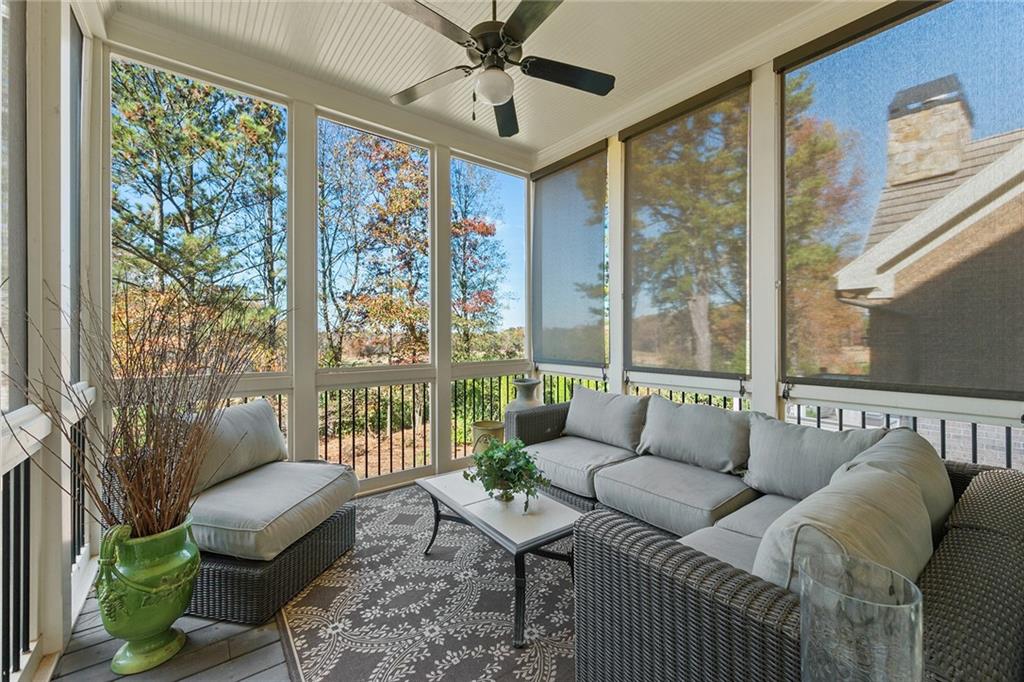 2550 Hillandale Circle
