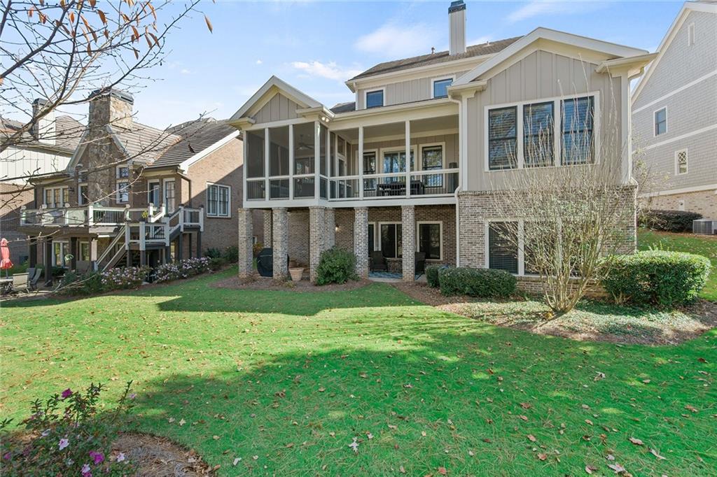 2550 Hillandale Circle