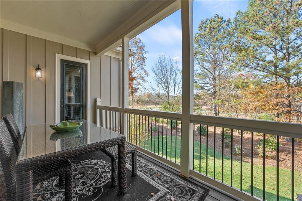 2550 Hillandale Circle