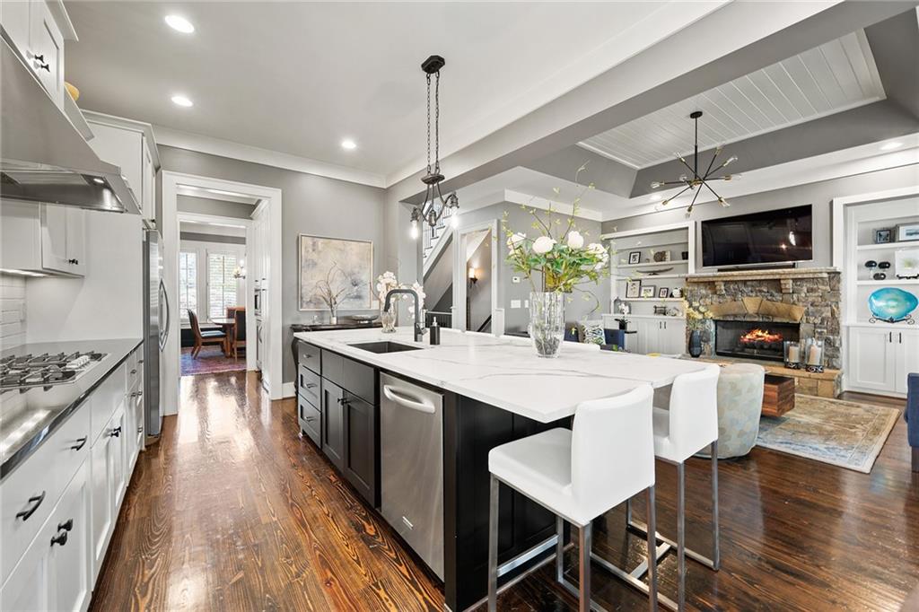 2550 Hillandale Circle