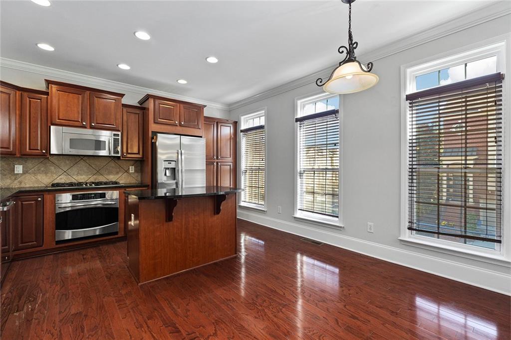 2852 Overlook Court