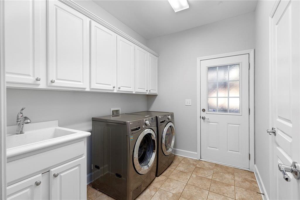 2852 Overlook Court