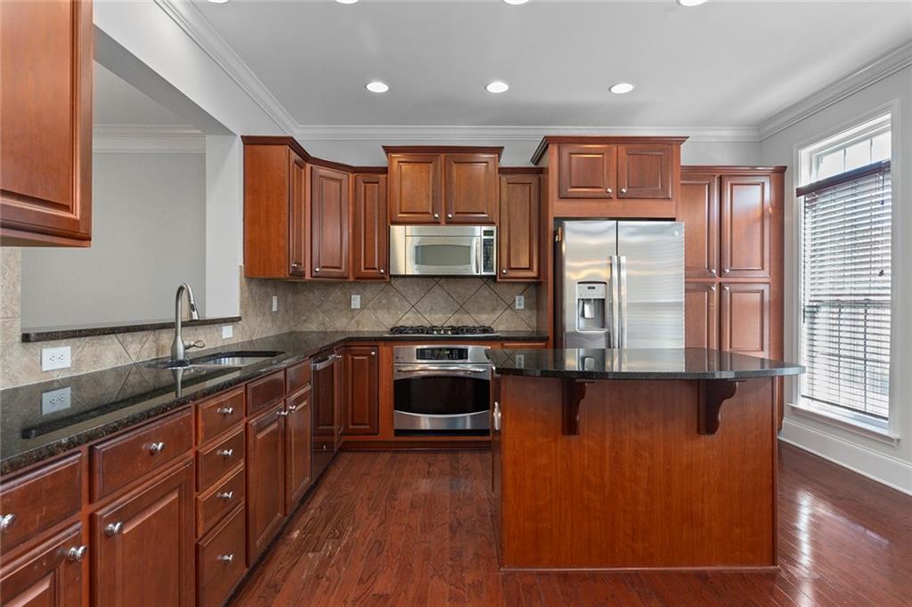 2852 Overlook Court