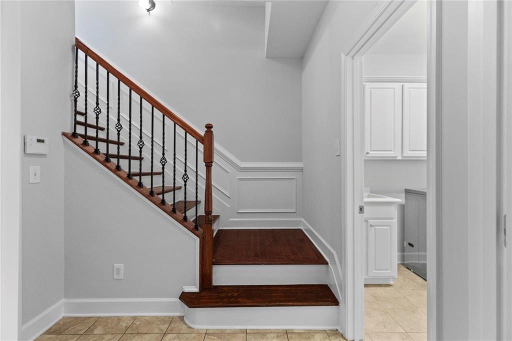 2852 Overlook Court
