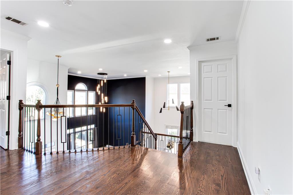 1400 Brentwood Drive