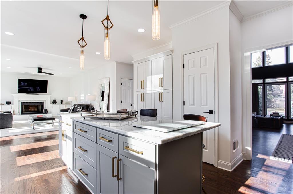 1400 Brentwood Drive