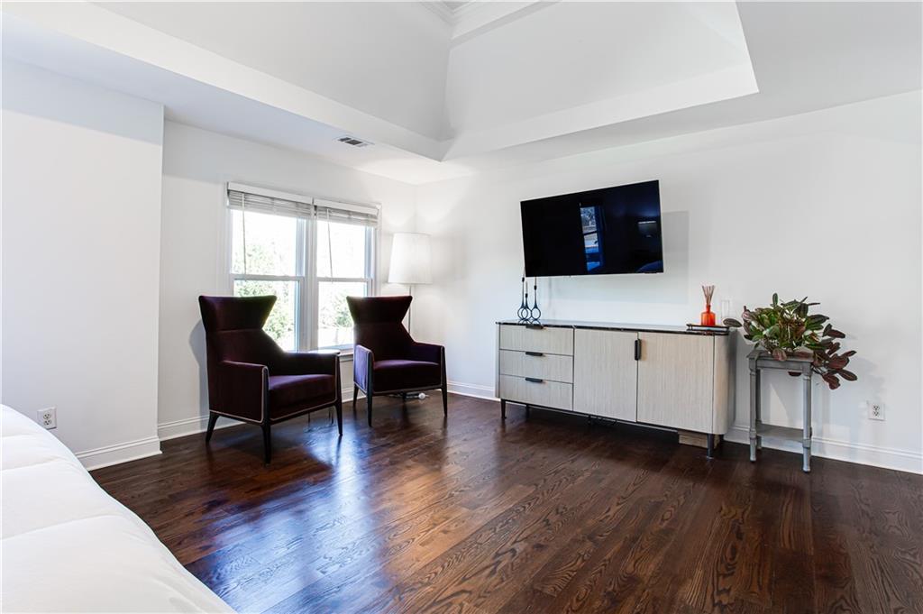 1400 Brentwood Drive