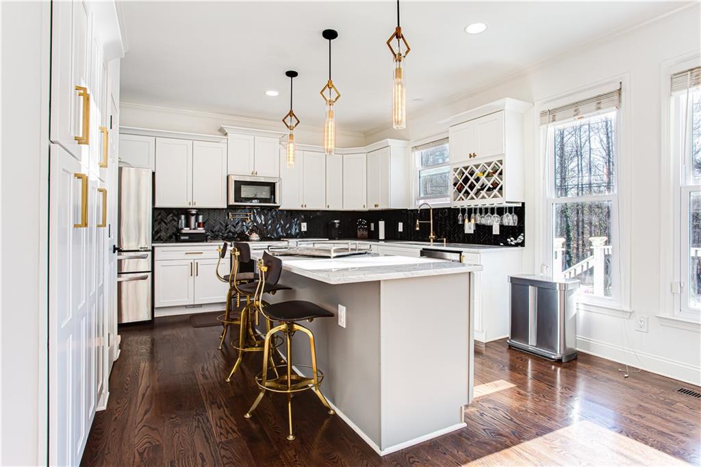 1400 Brentwood Drive