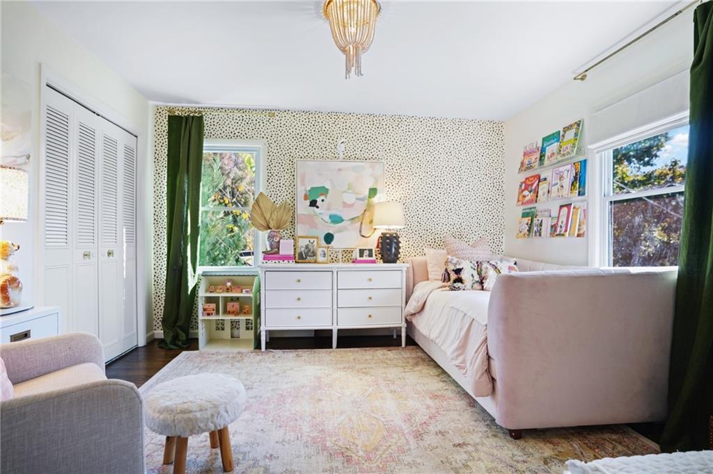 385 Knoll Woods Terrace