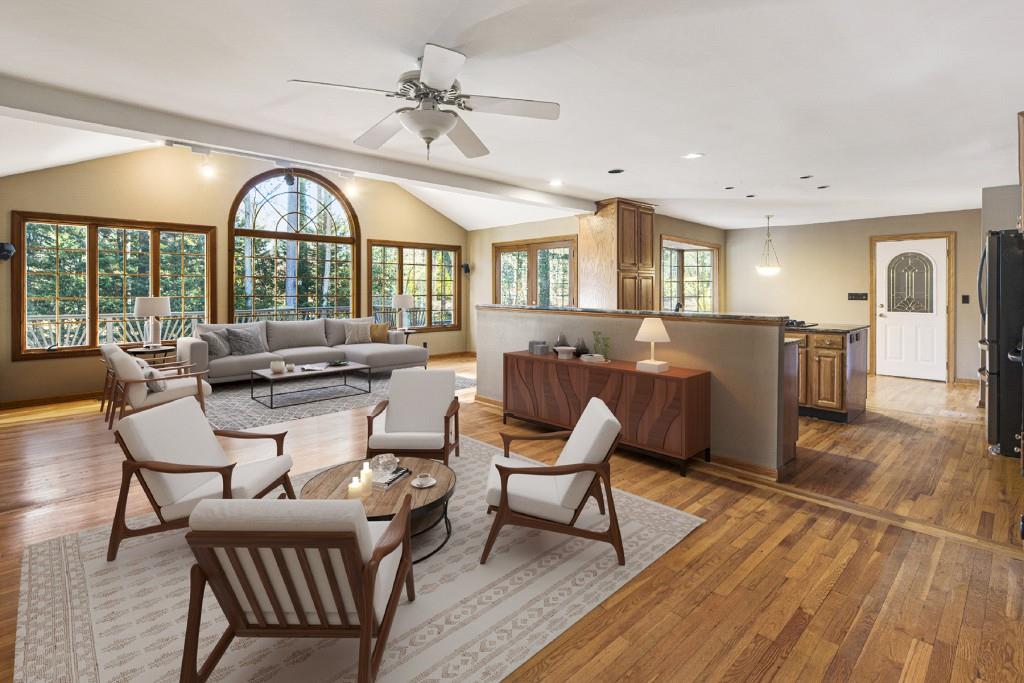 1571 Heatherwood Drive