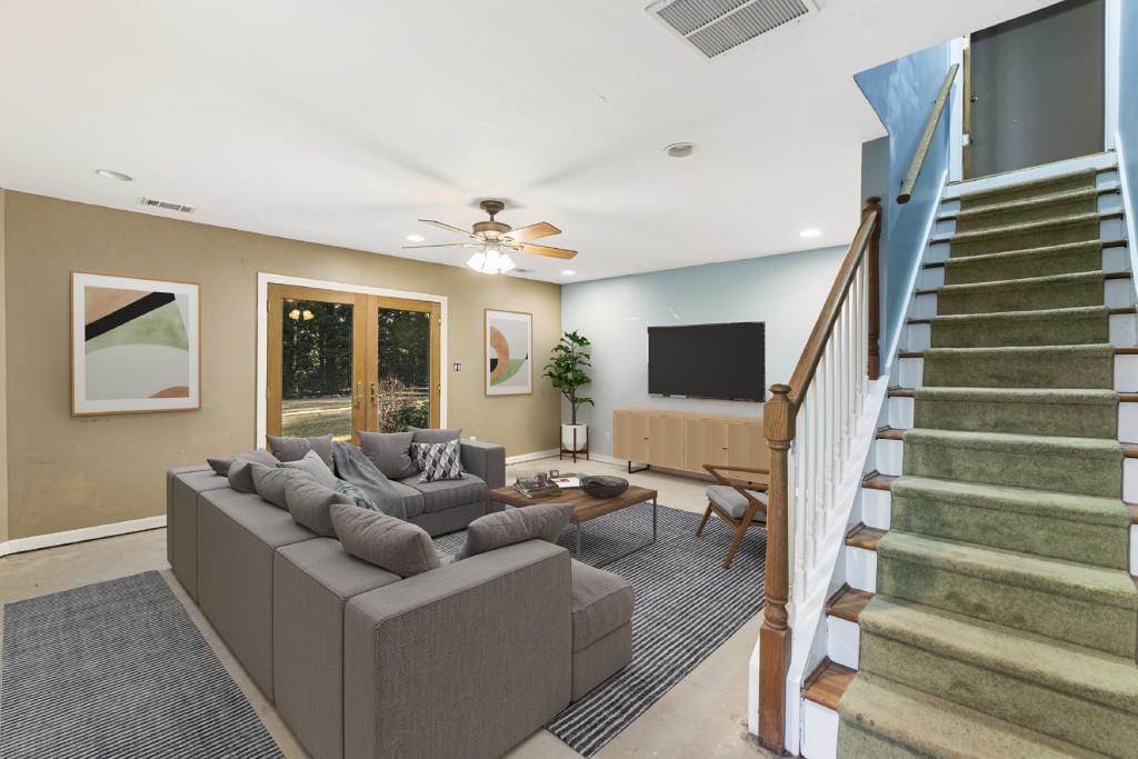 1571 Heatherwood Drive