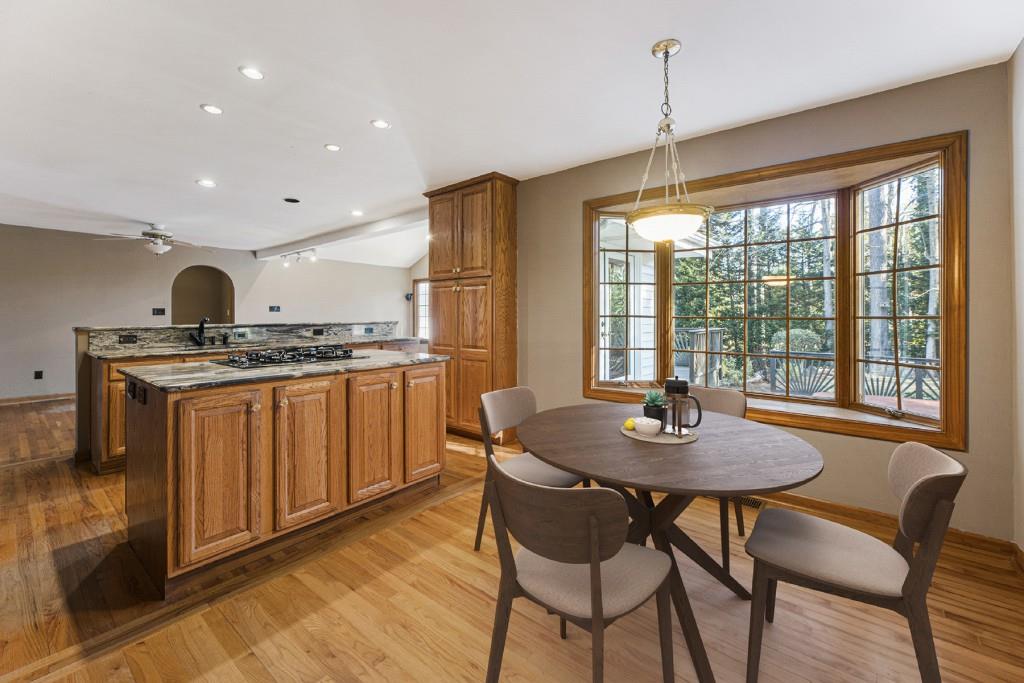 1571 Heatherwood Drive