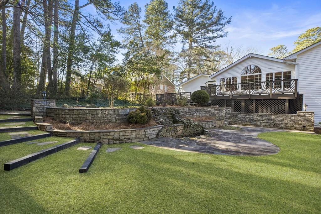 1571 Heatherwood Drive