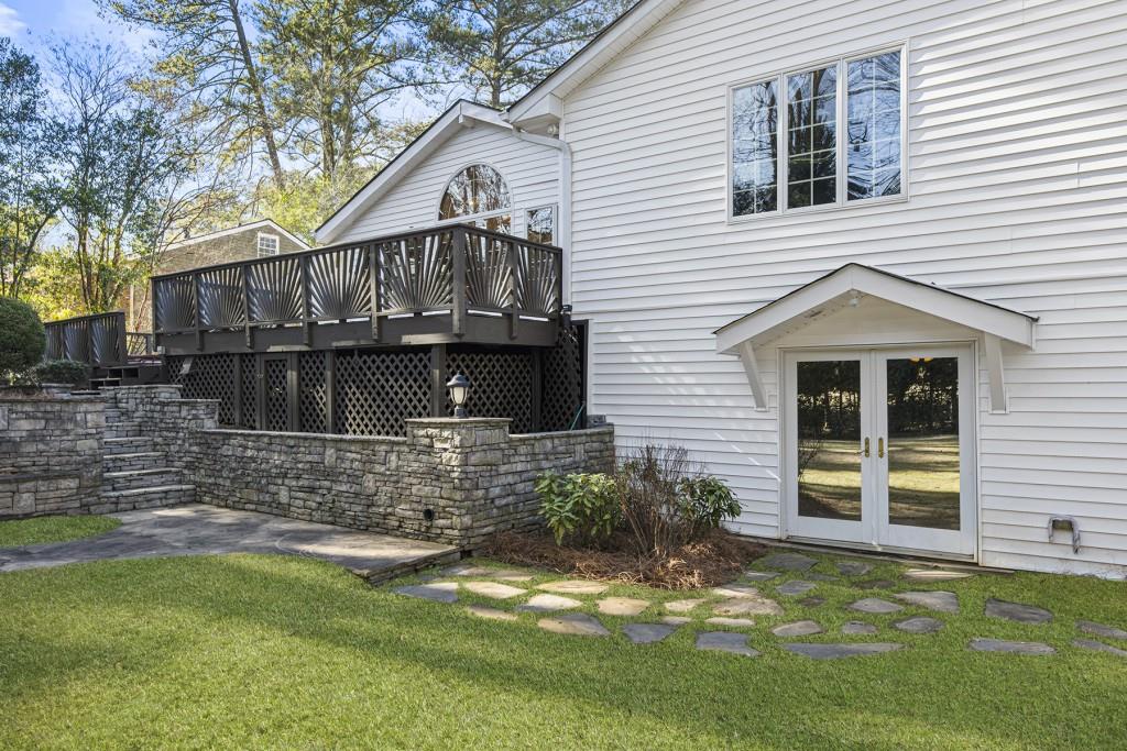 1571 Heatherwood Drive