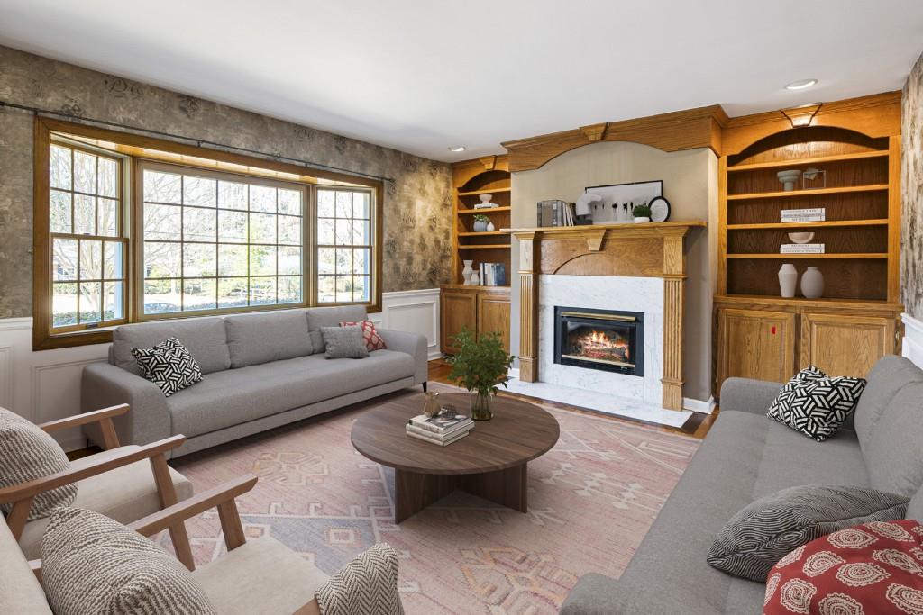 1571 Heatherwood Drive
