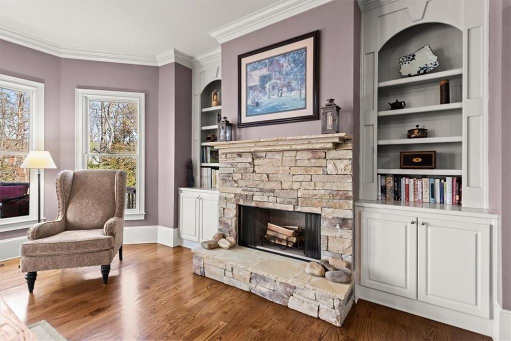 1010 Windfaire Place