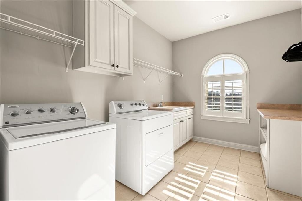 1010 Windfaire Place