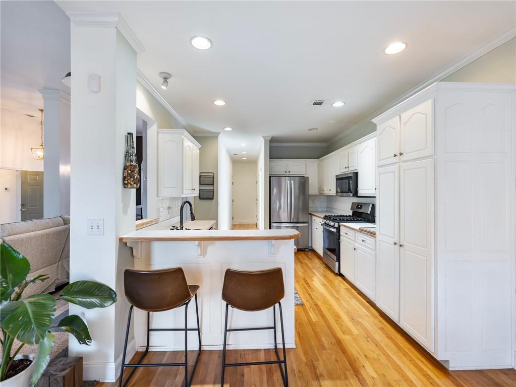 1485 Holly Manor Drive