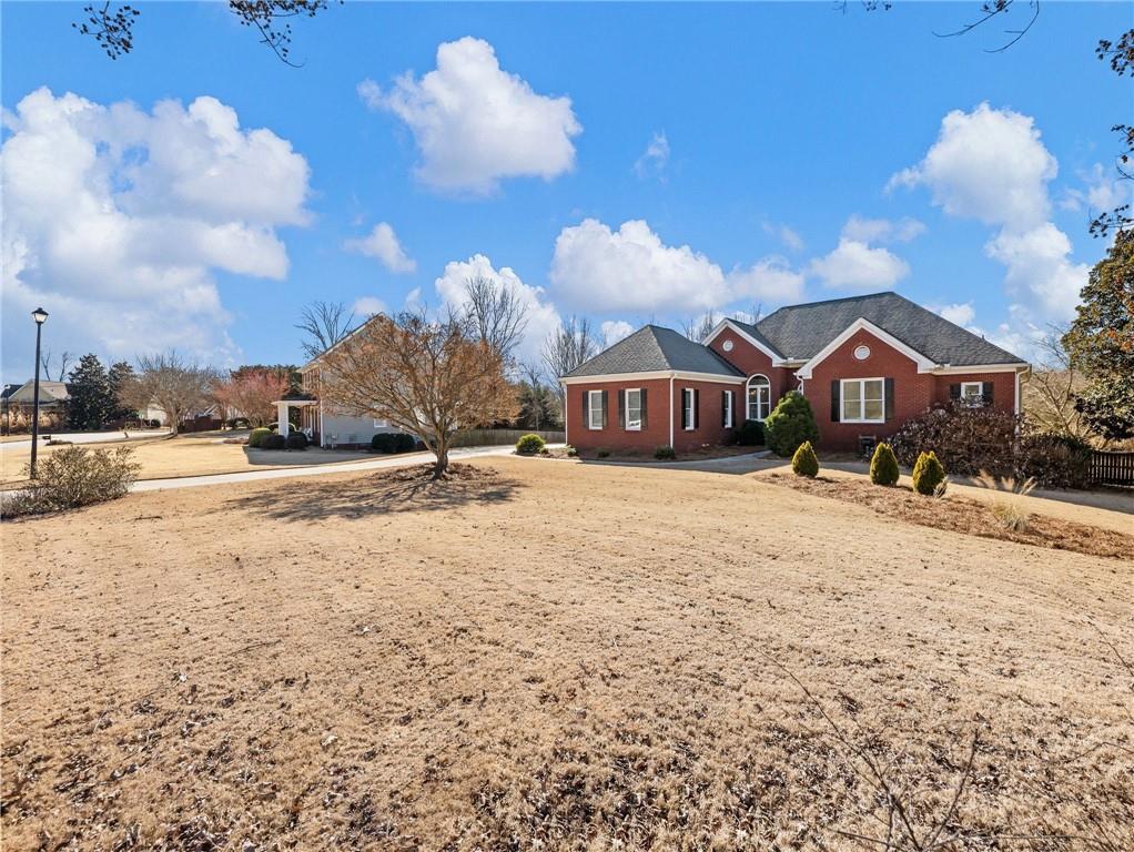 1485 Holly Manor Drive